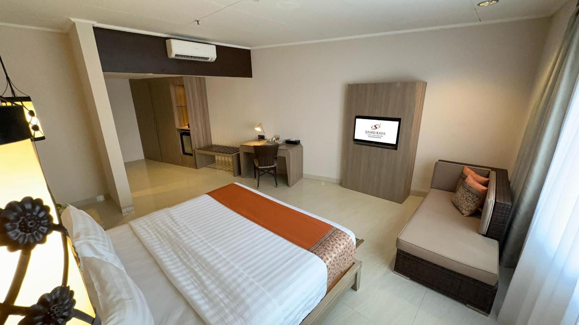 Sahid Raya Hotel & Convention Yogyakarta Maguwo Exterior foto